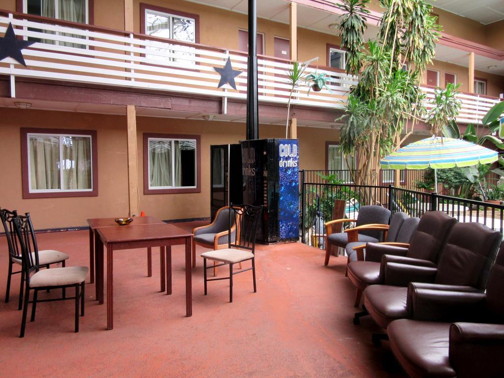 Budget Host Inn Arlington Zewnętrze zdjęcie